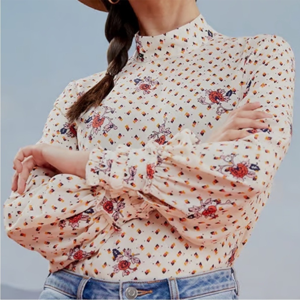 NWT ModCloth A Grace Of One's Own Stand Up Collar Ruffle Sleeve Floral Top Sz XS